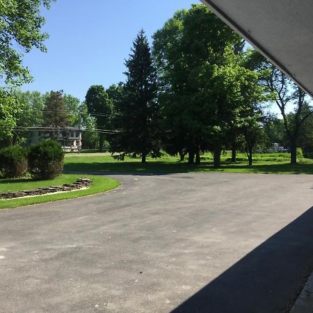 Nightshade Inn & Gardens Camillus 외부 사진