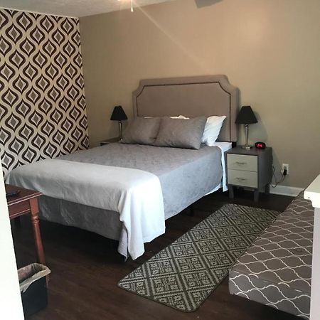 Nightshade Inn & Gardens Camillus 외부 사진