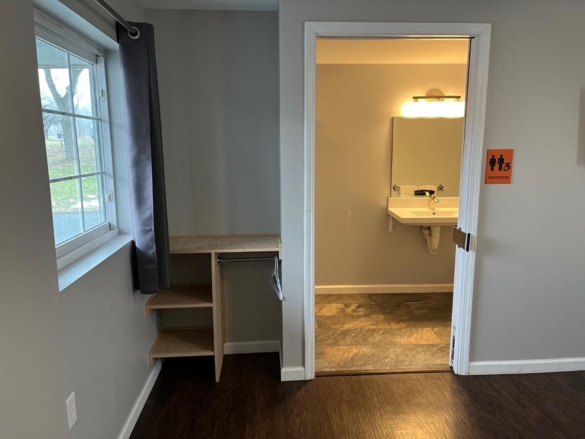 Nightshade Inn & Gardens Camillus 외부 사진