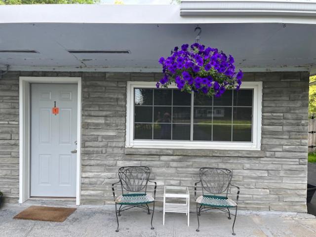 Nightshade Inn & Gardens Camillus 외부 사진